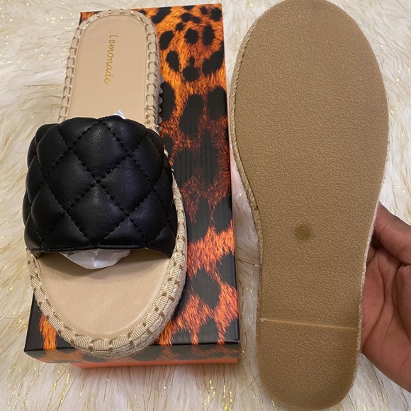 Shop Official Bee Women’s Black Sandals - Picture 5 of 9